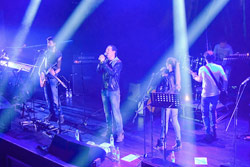 На презентации программы Александра Демидова «Любовь можно услышать» 23 октября 2013 г. в клубе «Известия Hall»