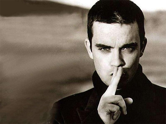 Robbie Williams в клипе Angels (1997) Robbie Williams в клипе Angels (1997)